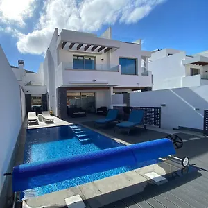 Super Cool In Cristianos Los Cristianos (Tenerife)